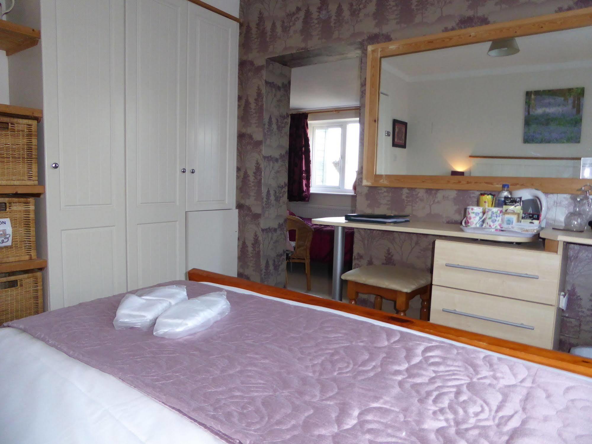 Dean Valley Panorama Bed & Breakfast Lydney Exterior foto