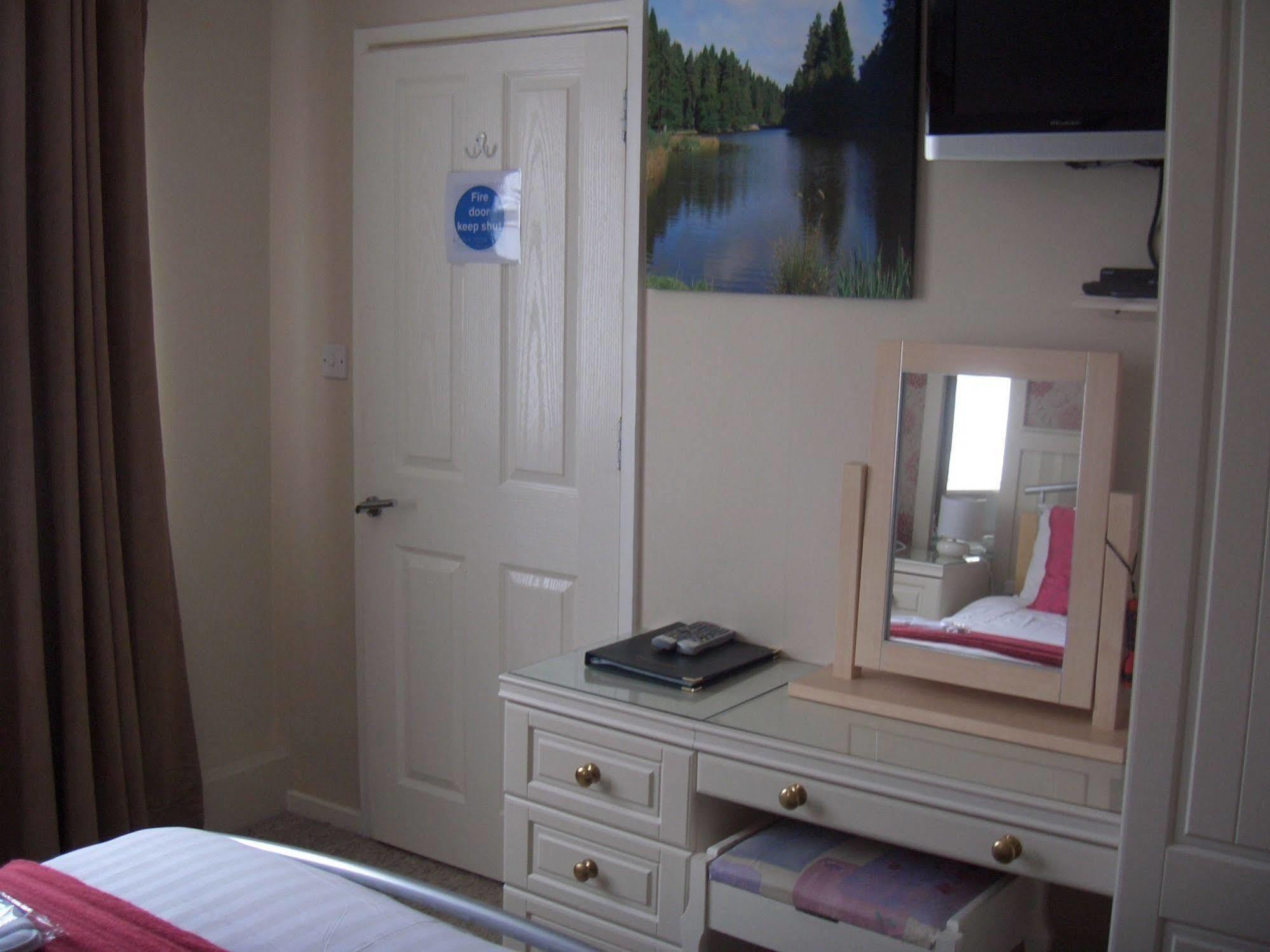 Dean Valley Panorama Bed & Breakfast Lydney Exterior foto